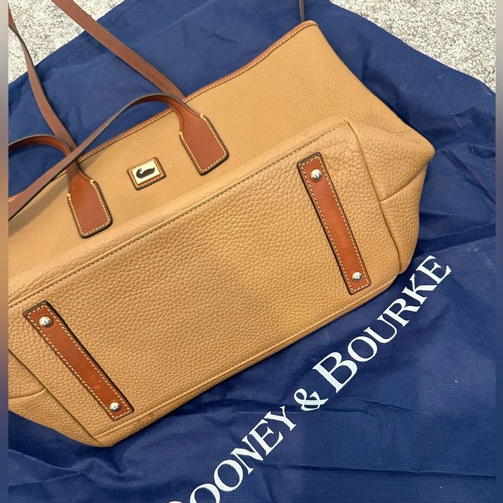Dooney and Bourke Tote - Picture 4 of 5
